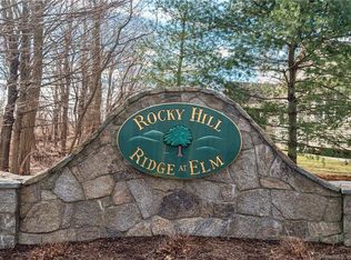 26 Dogwood Ct UNIT 26, Rocky Hill, CT 06067