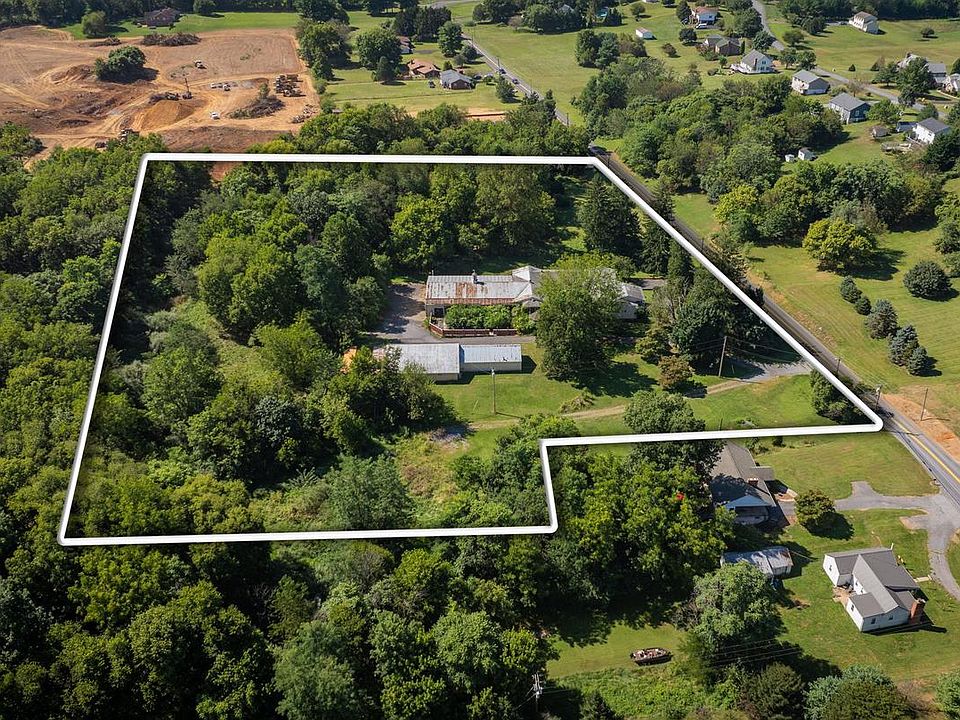 1st image of 2148 Delmar Orchard Rd
