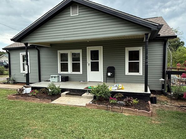905 Calderwood Hwy