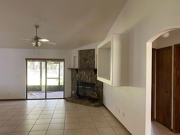 3rd image of 3259 Foresman Ave SE