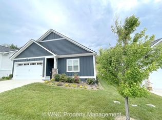 72 Leyland Cir, Hendersonville, NC 28792