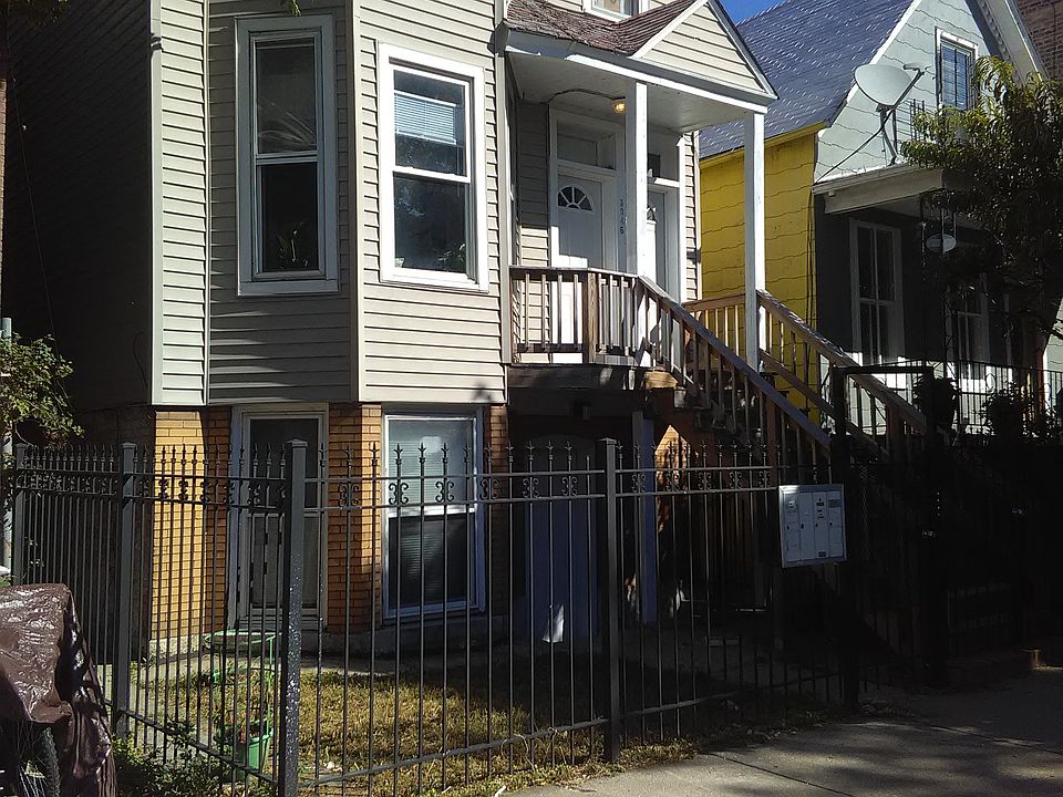 1st image of 3046 W Lyndale St Floor Basement