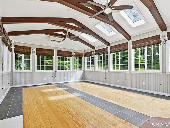 5th image of 555 Senexet Road
