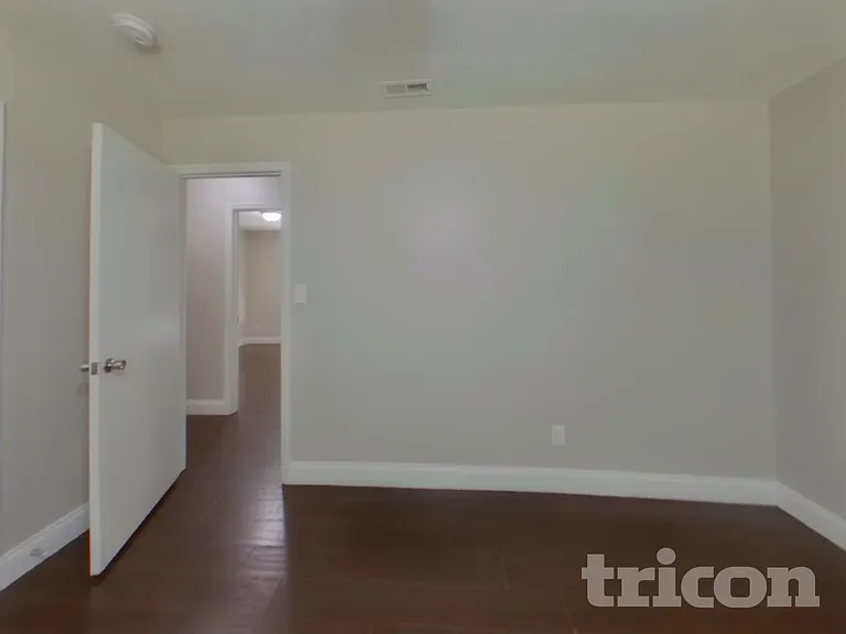 9311 Aylesbury Ln — Photo 6