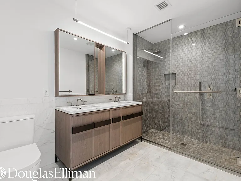 540 6th Ave #7E — Photo 6