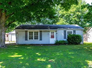 415 15th Ave, Silvis, IL 61282