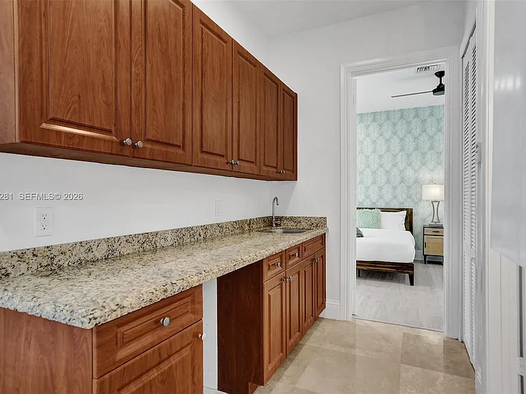 13751 Pine Meadow Ct — Photo 41
