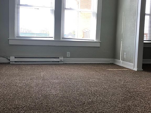 3rd image of 1926 W Washington St APT 11