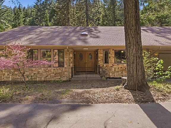 2nd image of 2121 Tanager Ln