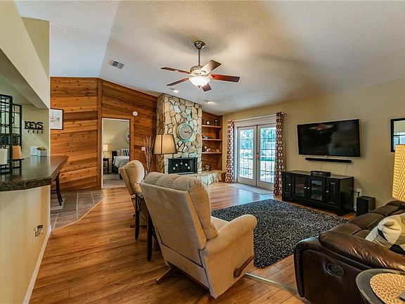3rd image of 18242 Swan Lake Dr