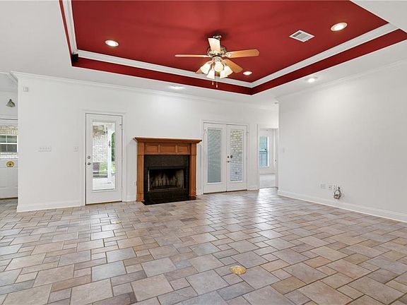 4th image of 24442 McKinley Ln