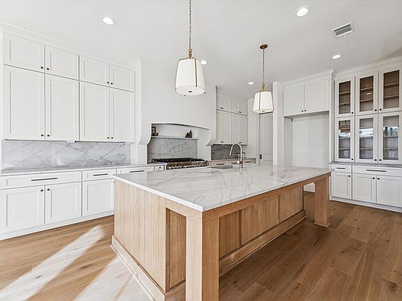 4th image of 4817 Kingfisher Dr