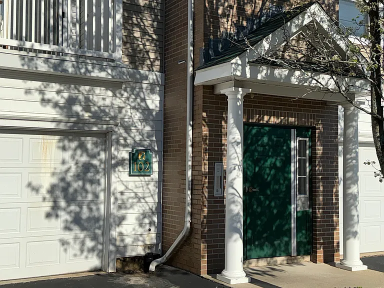 102 Mill St #203 — Photo 3