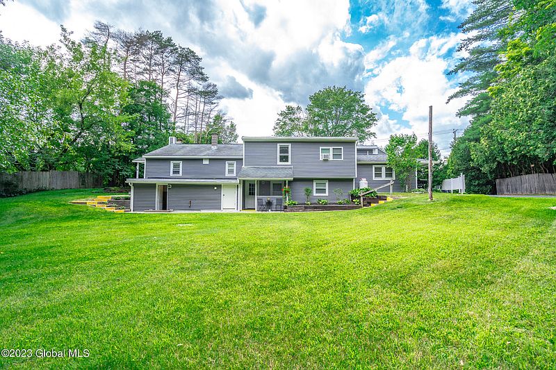 4th image of 181 Traver Road