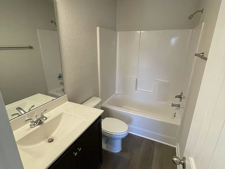 2062 Wiggins Village Dr — Photo 18