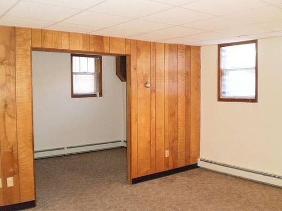 3rd image of 1823 Portland Ave #11