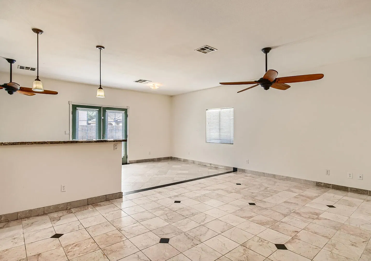 Move-In Ready Single-Story Home in North Las Vegas — Photo 3