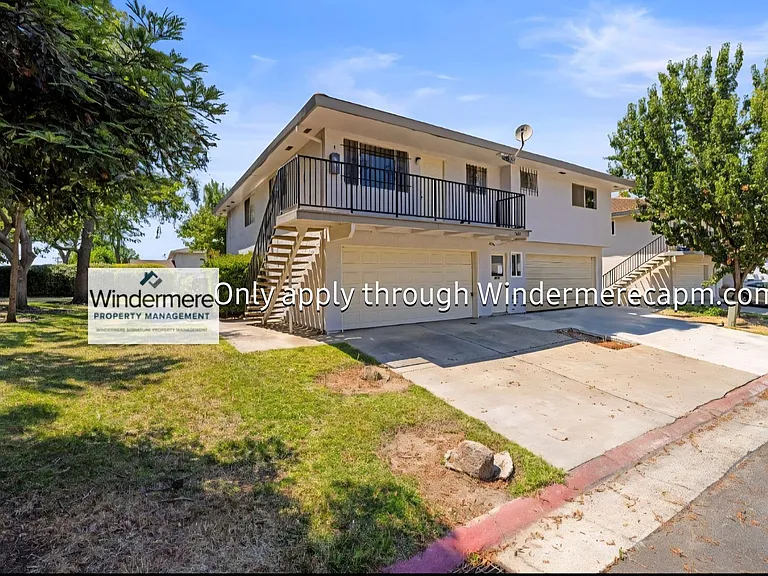 5600 Walerga Rd #4 — Photo 1
