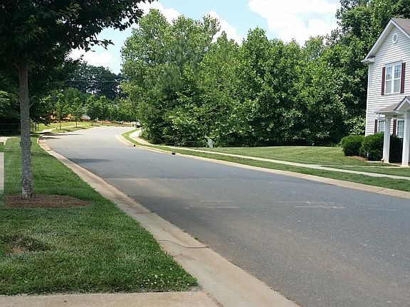 5th image of 9555 Littleleaf Dr