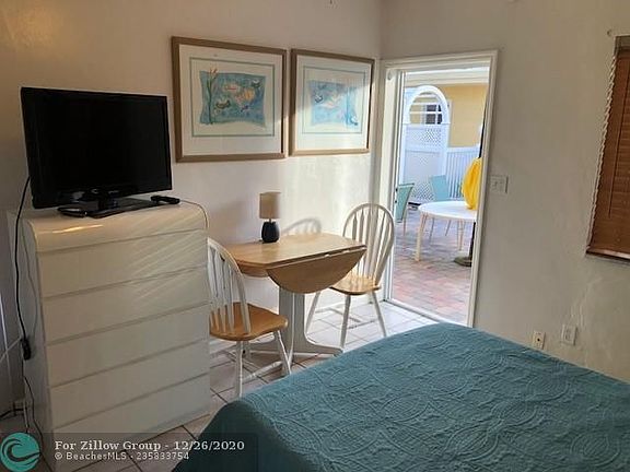 5th image of 334 Grant St #7