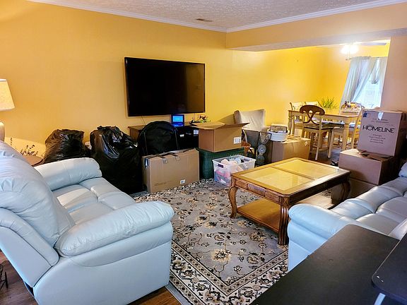3rd image of 4606 Tyne Dr