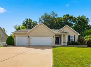 29 Great Owls Way, Winfield, MO 63389