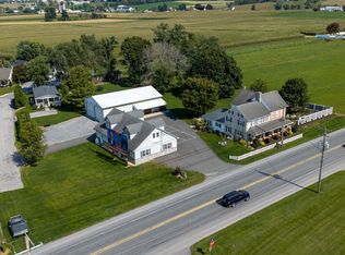 1091 W Main St, New Holland, PA 17557