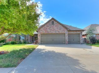 14013 Canterbury Dr, Edmond, OK 73013
