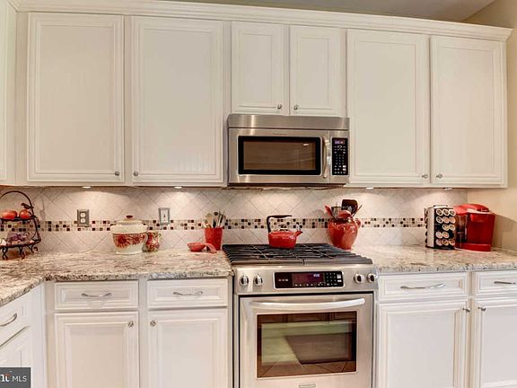 5th image of 6571 Grange Ln Unit 104