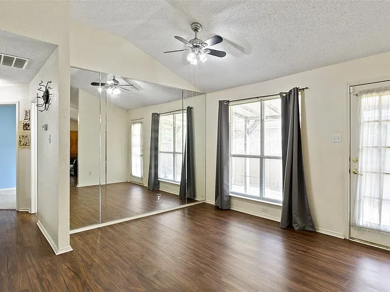 6324 Fern Meadow Dr — Photo 16