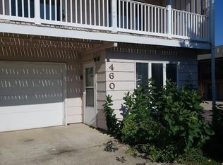 460 6th St, Windom, MN 56101