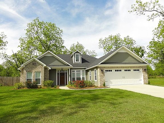 2nd image of 3585 Desirable Dr