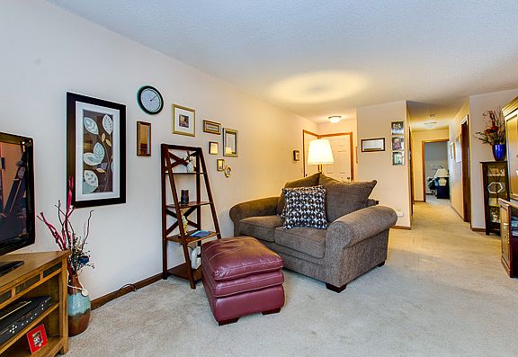 3rd image of 4245 Oakmede Ln