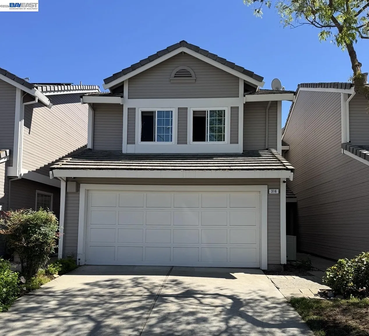 316 Heron Dr photo 1