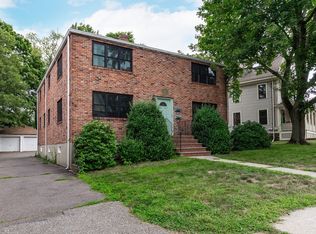 388 Crescent St UNIT 1, Waltham, MA 02453