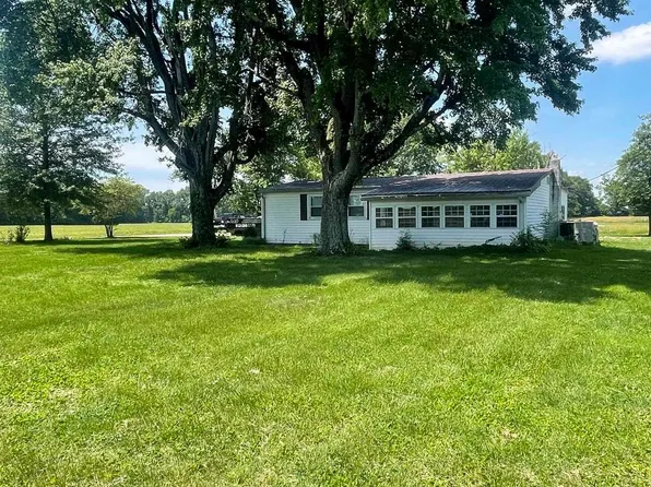 5933 N County Road 100 E, Shelburn, IN 47879