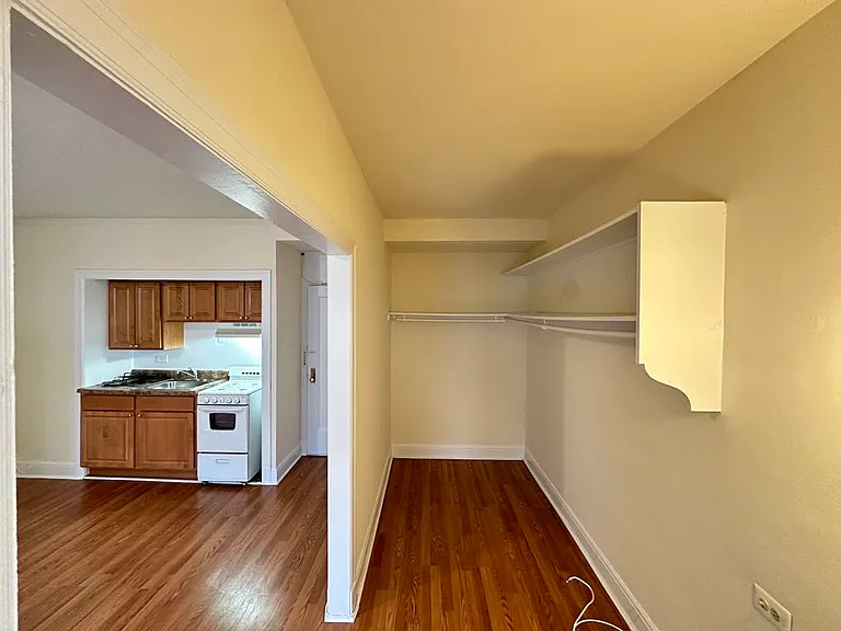 3335 W Diversey Ave #332 — Photo 16