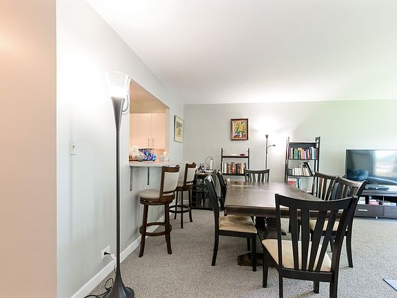 5th image of 3600 N Lake Shore Dr APT 505