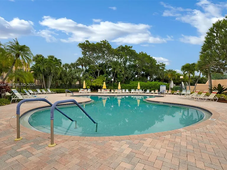 500 Egret Cir #8403 — Photo 22