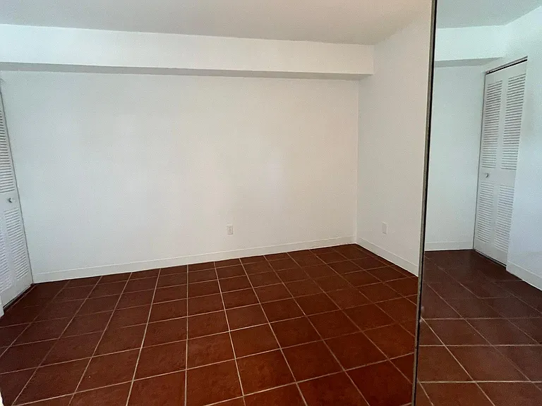 4914 W Gandy Blvd #F103 — Photo 13