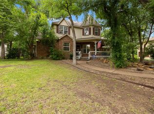 6217 Riverview Cir, Fort Worth, TX 76112