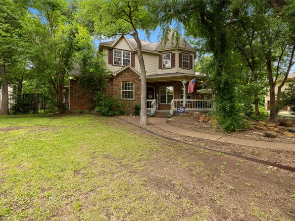 6217 Riverview Cir, Fort Worth, TX 76112