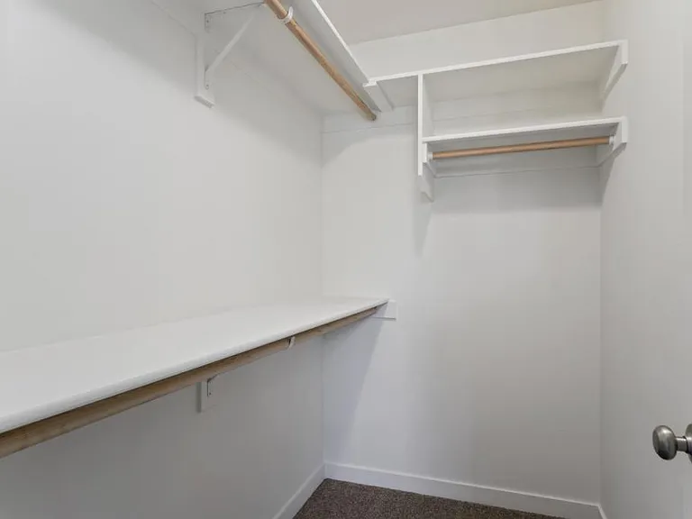 4252 Ash Grove Dr NE — Photo 10