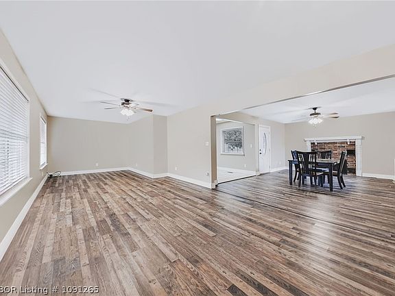 4th image of 106 N Lillard Ln