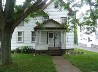 27 Chestnut St, Batavia, NY 14020