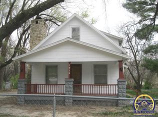 1916 NE Quincy St, Topeka, KS 66608