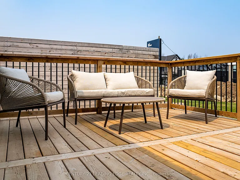 102 Reed Way — Photo 39