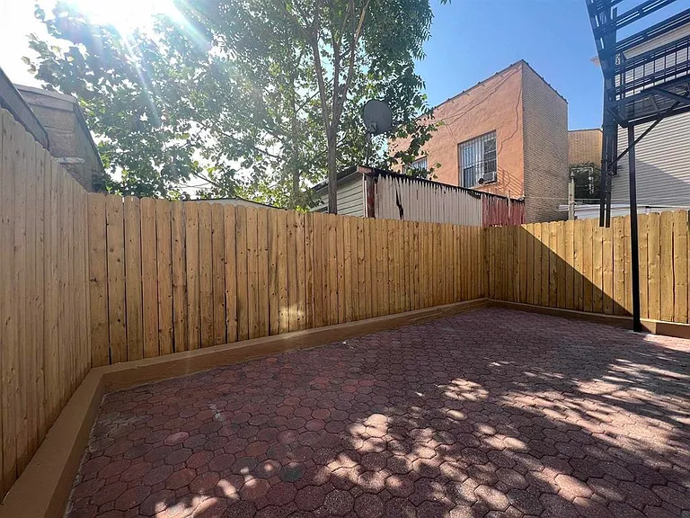 34 Giles Ave #1 — Photo 16