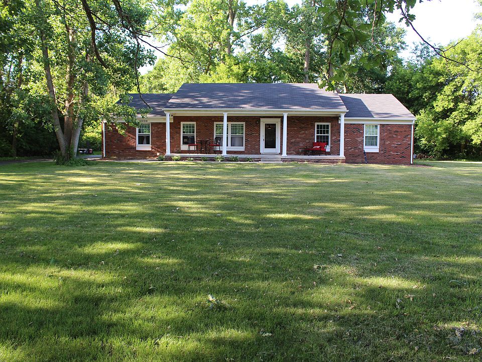 1st image of 42000 South Dr
