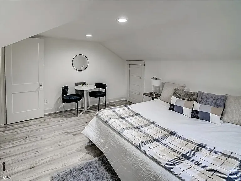 2245 Bellfield Ave #3 — Photo 9